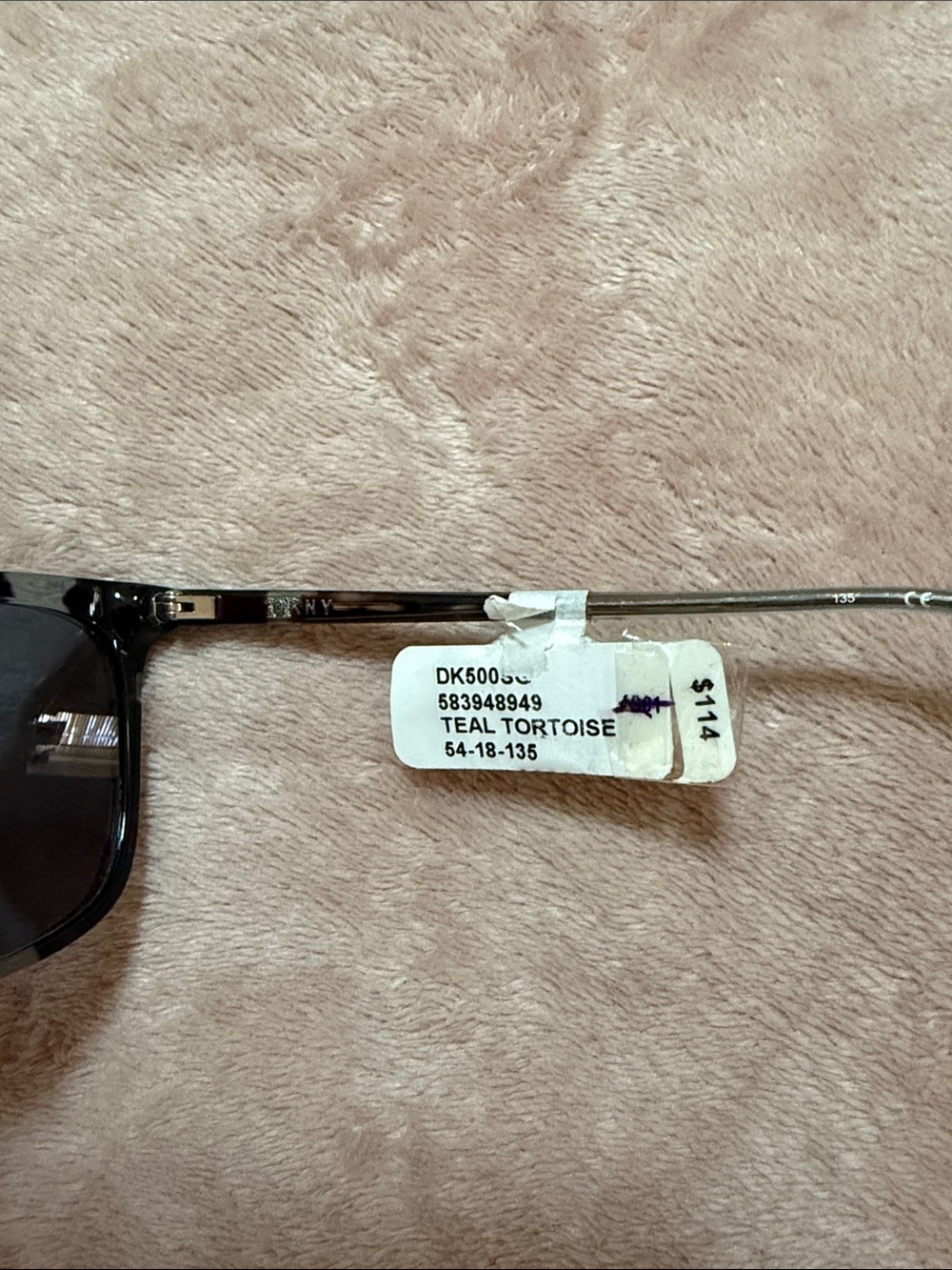 Classic Black Cat Eye Sunglasses - Picture 2 of 6